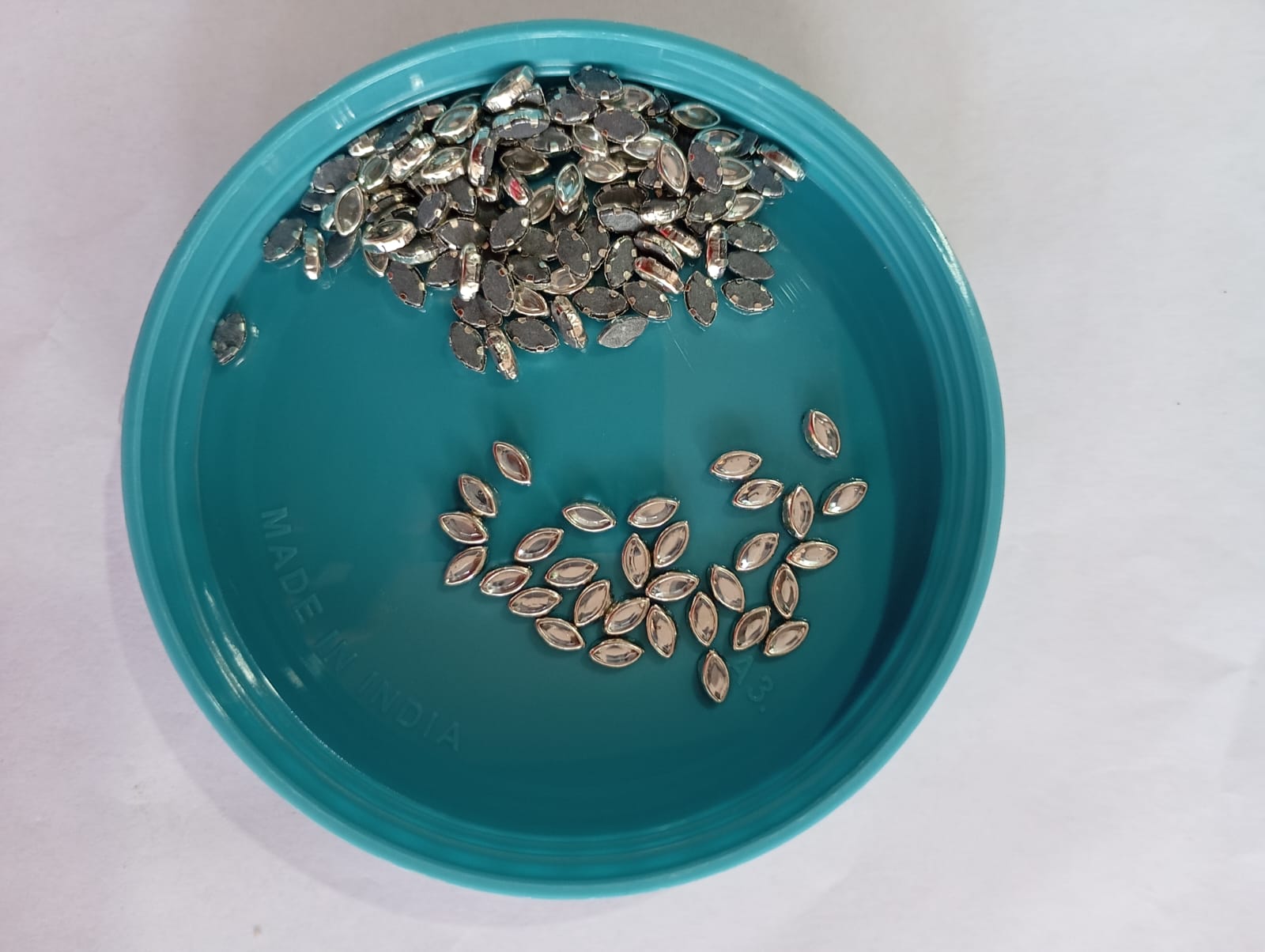JustLatest Kundans Stones Jewellery Making, Bangles, Embroidery, Craft, Stones for Embroidery Work and Cloth Works (Eye shape Silver)