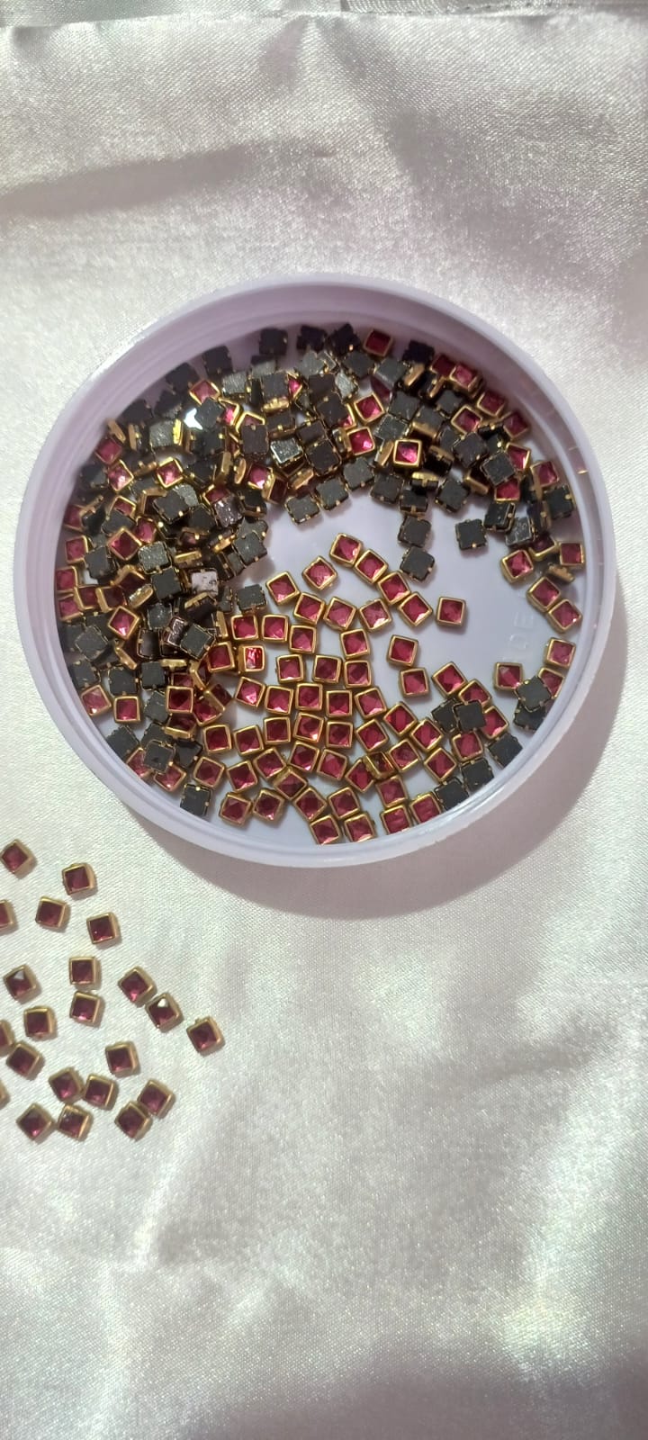 Square Kundans onion pink colour